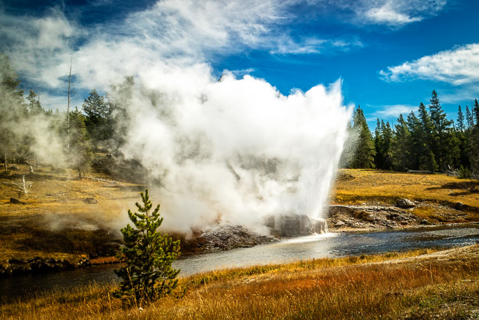 Yellowstone Hydrothermal Features