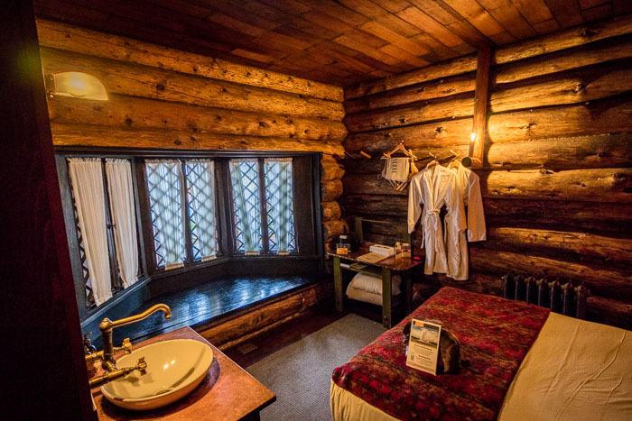 Yellowstone - Old Faithful Inn