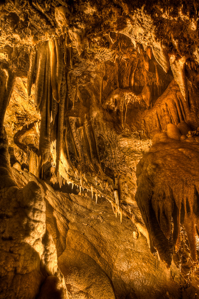 Lake Shasta Caverns