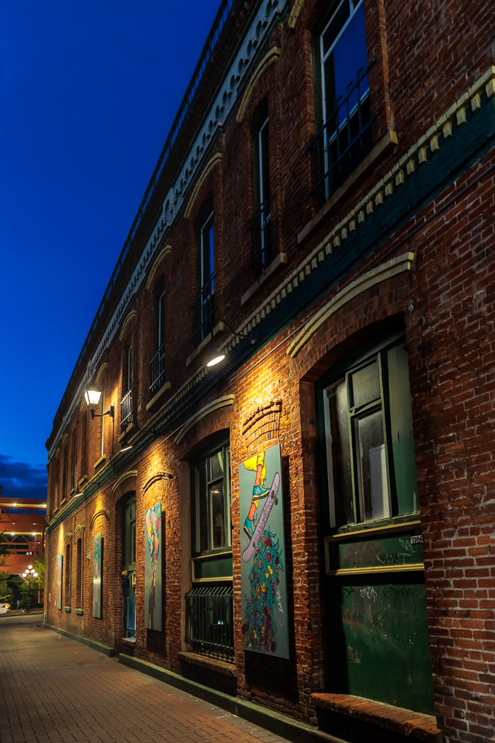 Victoria After Dark