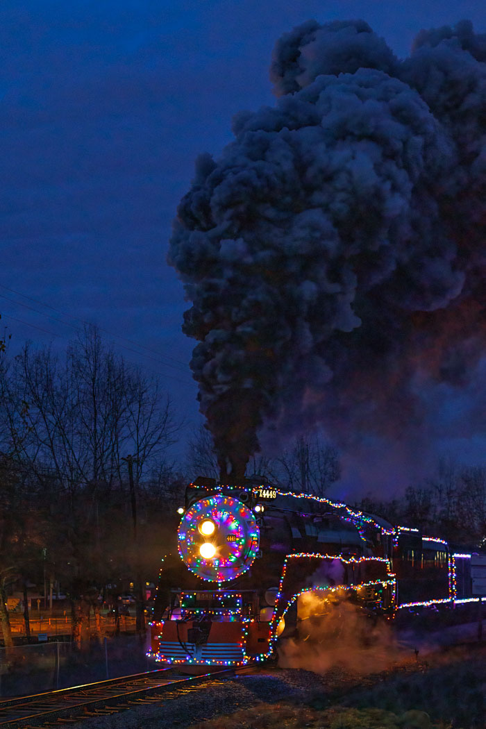 Oregon Heritage Rail Center -  Holiday Express